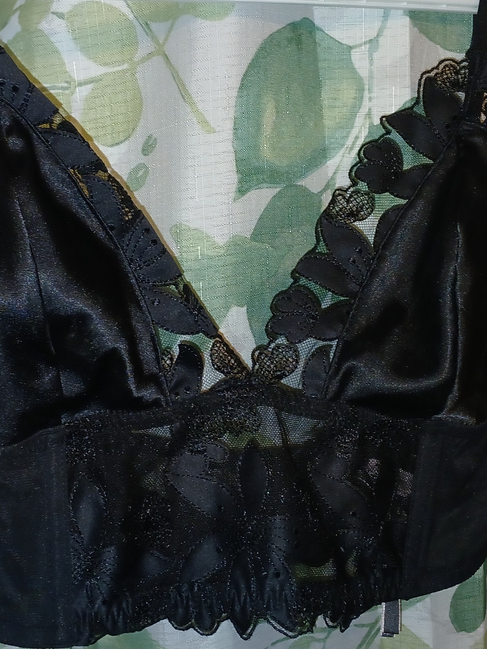 Victoria's Secret Black Satin & Lace Bralette